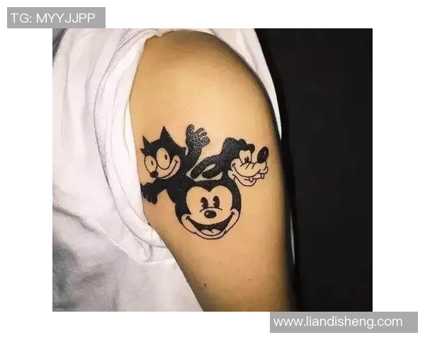 足球球星另类纹身大揭秘:搞怪创意与个人风格的完美融合 足球球星另类纹身大揭秘:搞怪创意与个人风格的完美融合